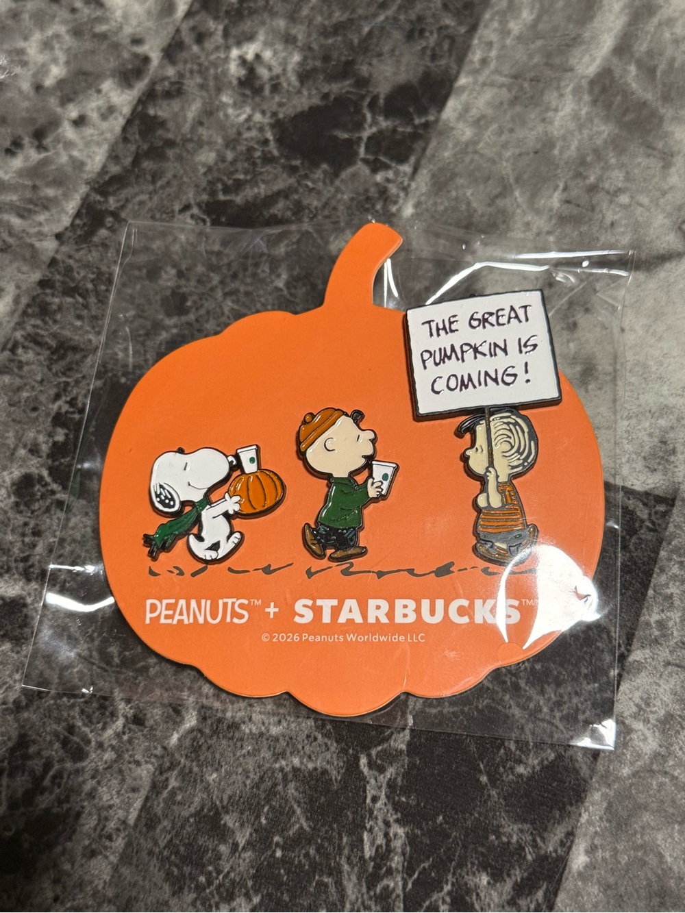 Starbucks x Peanuts Snoopy Great Pumpkin 2026 Halloween Pin Set – New